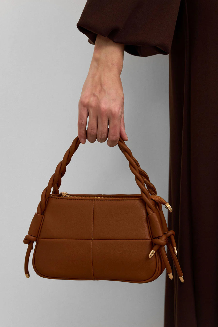 Lina Twist Örgü Saplı Kadın Çantası Taba-ORL1103