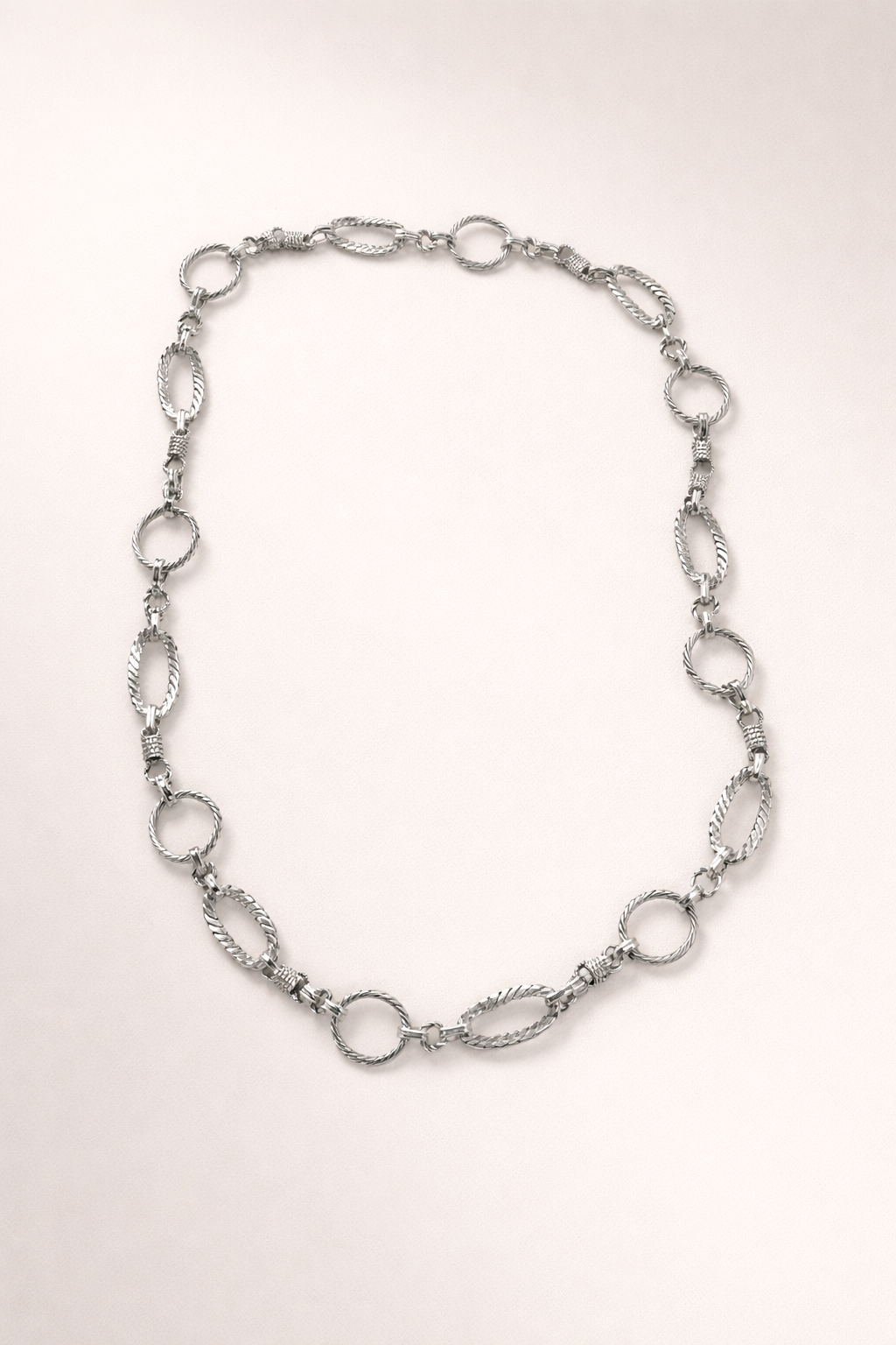 Modern Halka Zincir Kolye – RS25220