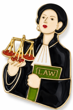 Adalet & Güç Figürlü Broş – “Lady Justice”