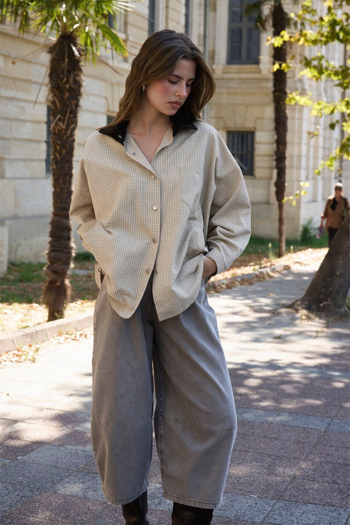 Kadife Yaka Oversize Trenç Gömlek - Bej